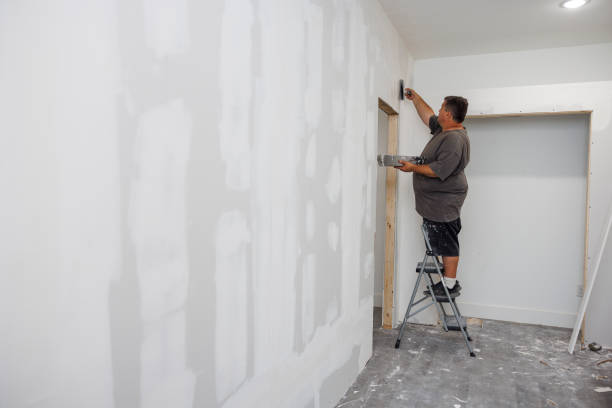 Wallpaper Removal and Painting in Columbia, MS